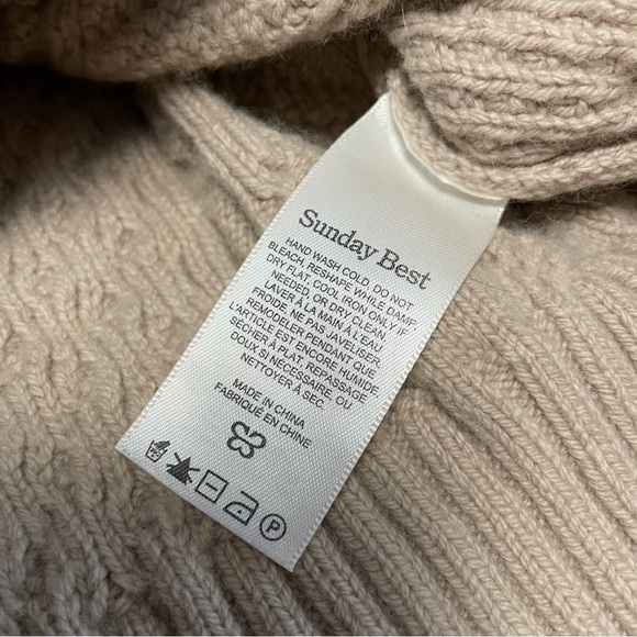 Aritzia Sunday Best Peggy Cream Cable Knit Crew Neck Sweater Oversized Crop XXS - Picture 7 of 11